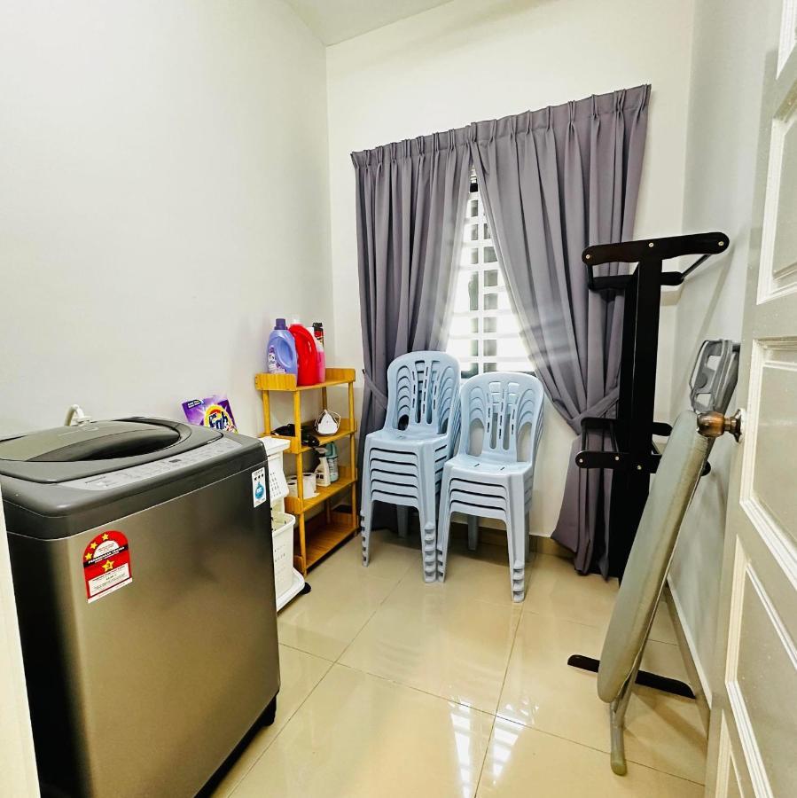 《Untitled Homestay》シティアワン エクステリア 写真